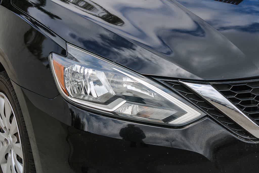 Used 2016 Nissan Sentra SV image 4