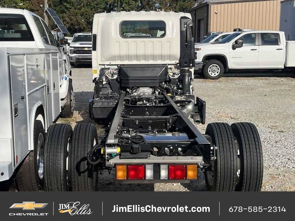 New 2025 Chevrolet Low Cab Forward 5500 XD RWD image 2