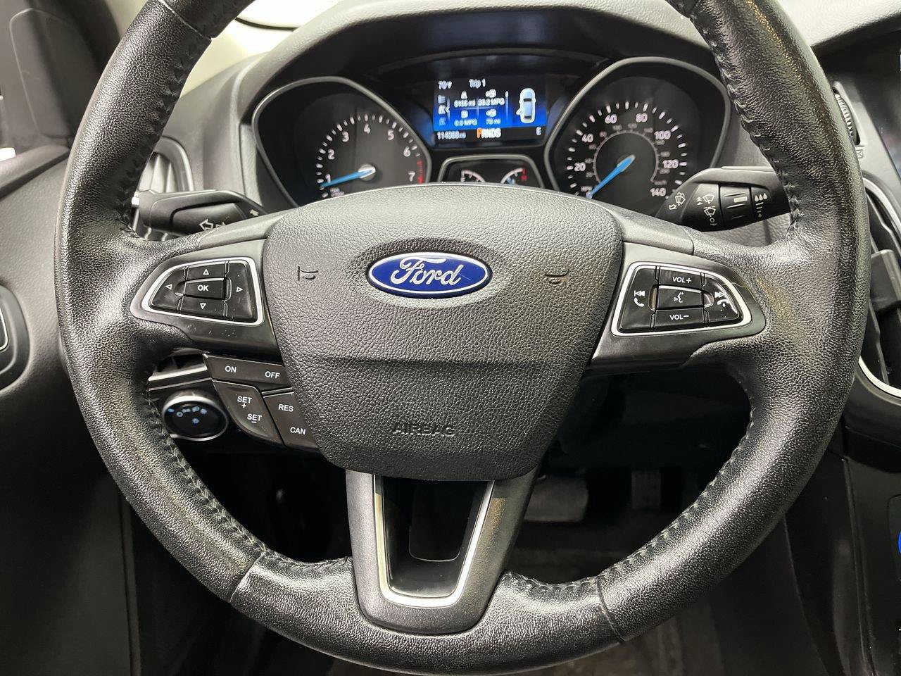 Used 2015 Ford Focus Titanium FWD image 16