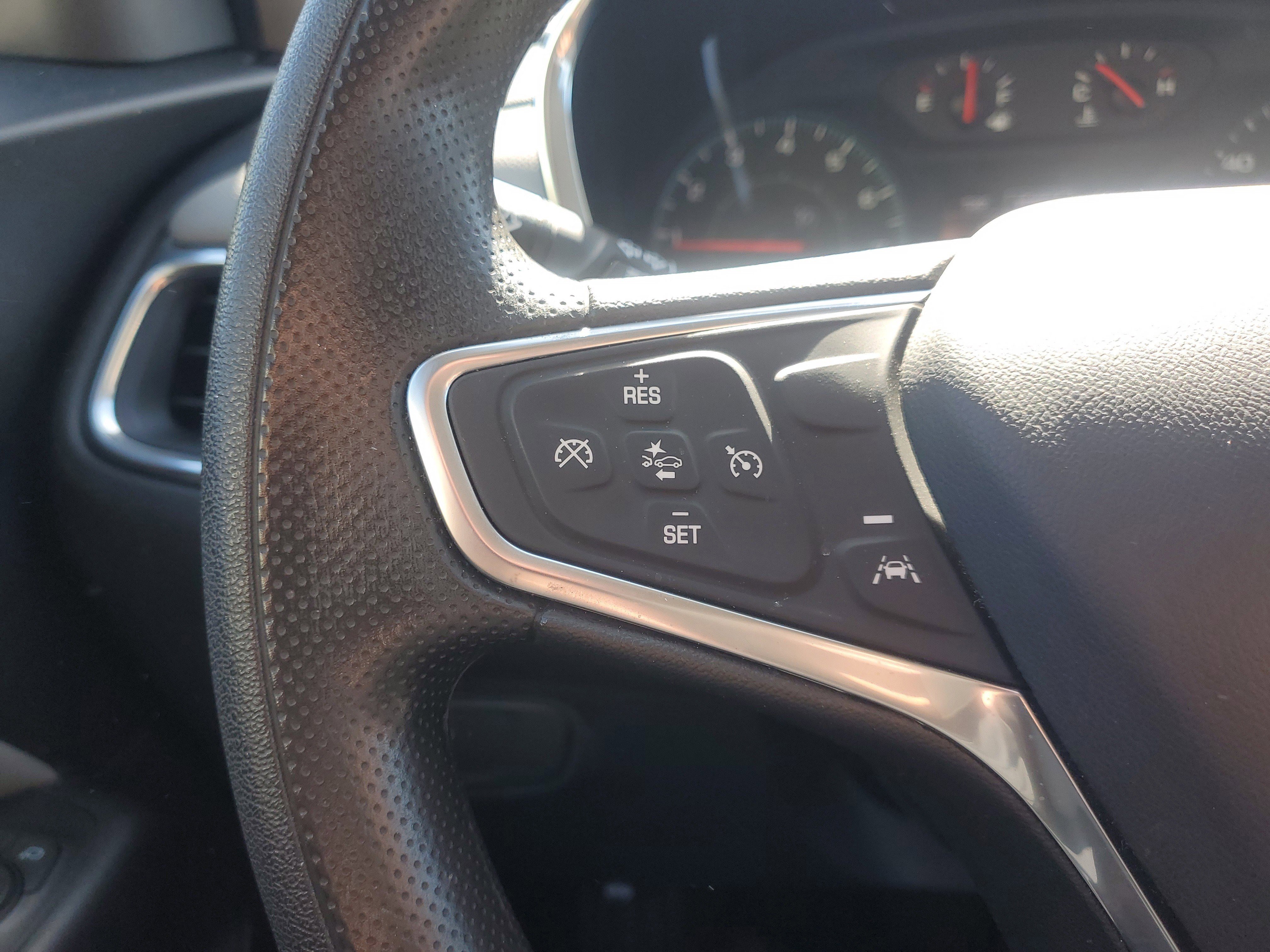 Used 2023 Chevrolet Equinox LS image 20