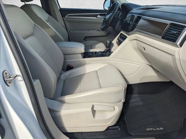Used 2022 Volkswagen Atlas SE w/ Black Wheel Package image 21