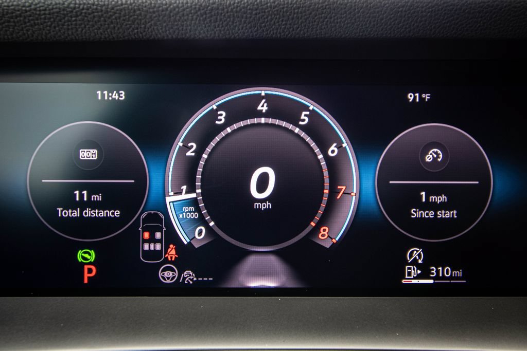 New 2026 Volkswagen Tiguan SE R-Line FWD image 40