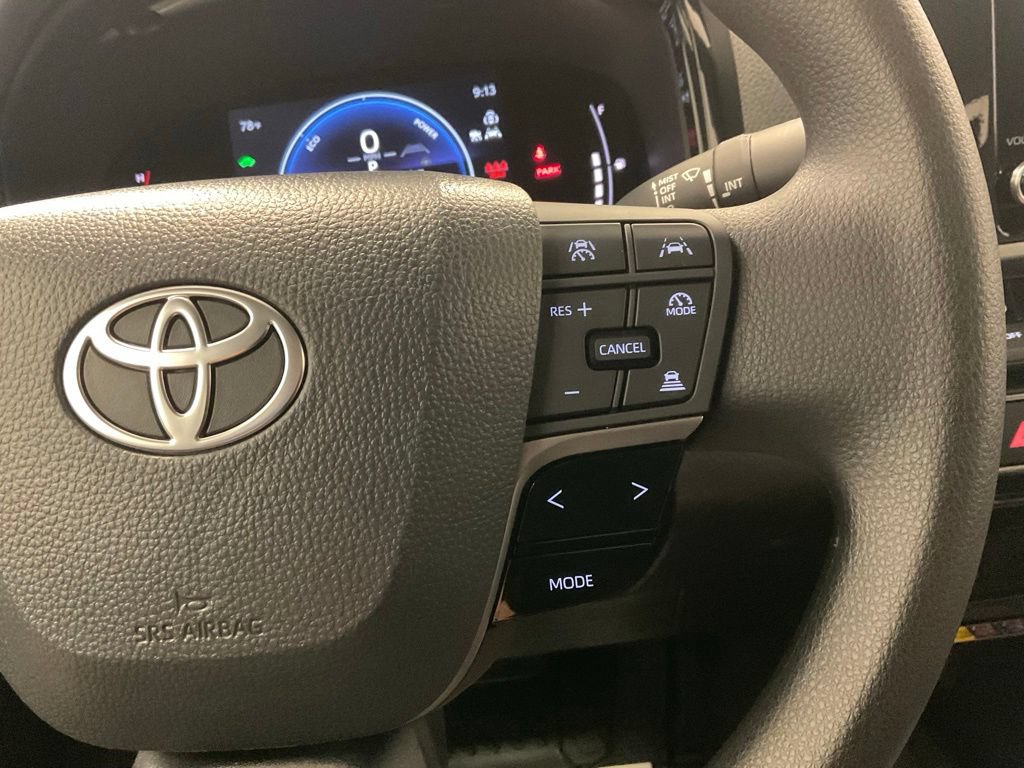 Used 2026 Toyota Camry LE w/ Convenience Package FWD image 22
