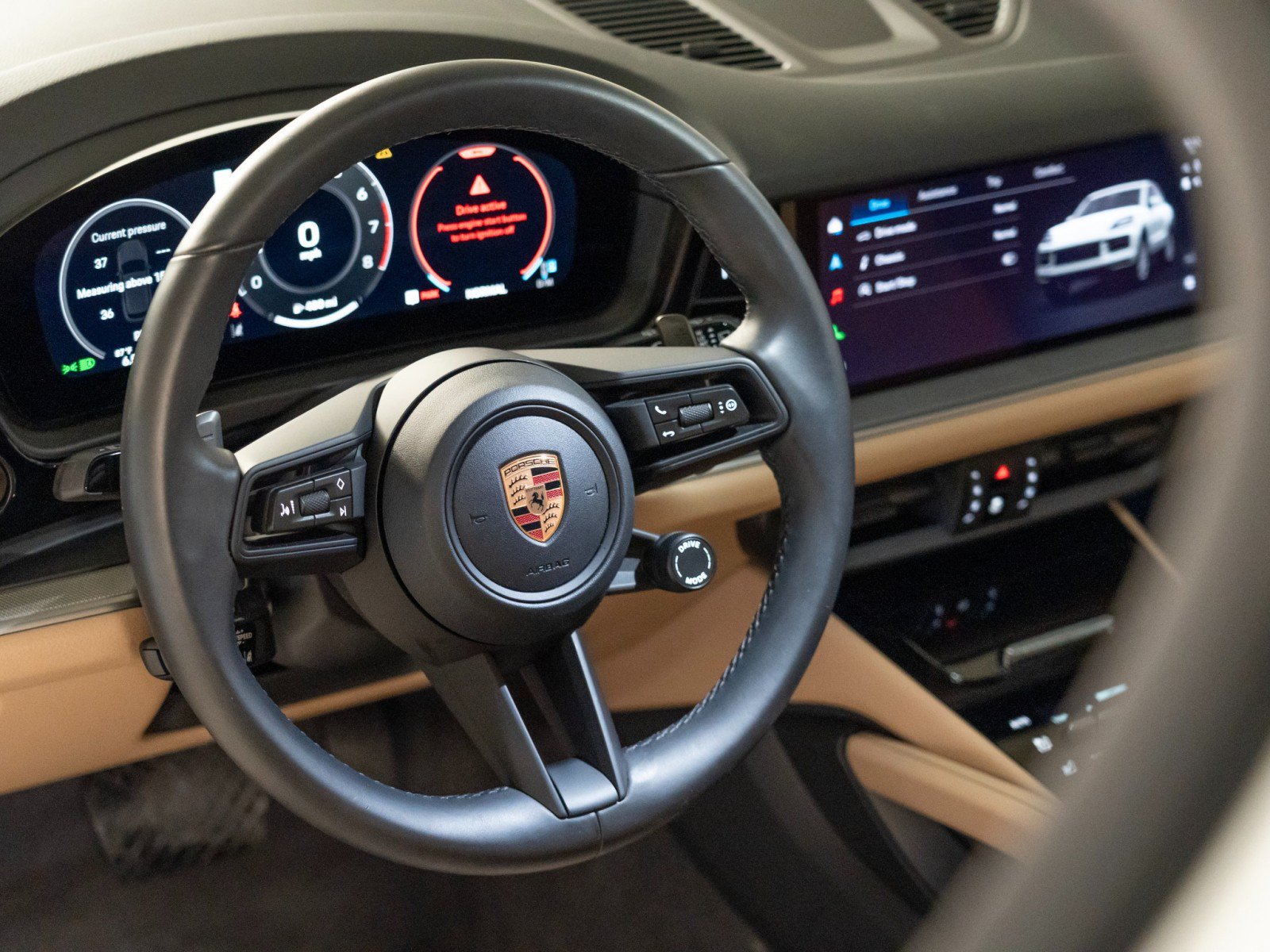 Certified 2026 Porsche Cayenne AWD/4WD image 15