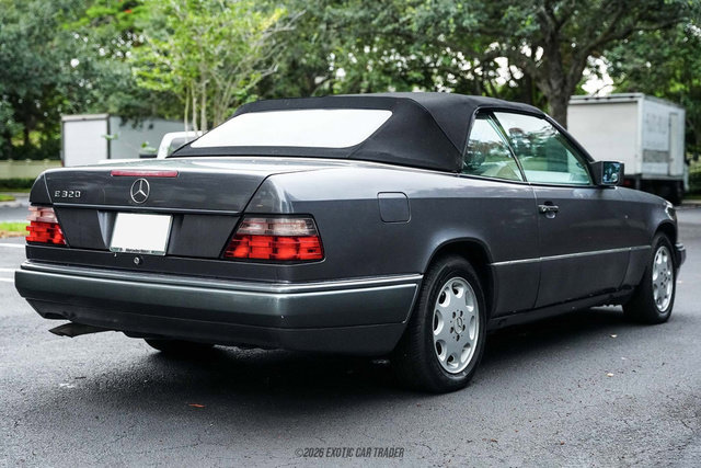 Used 1995 Mercedes-Benz E 320 Convertible image 18