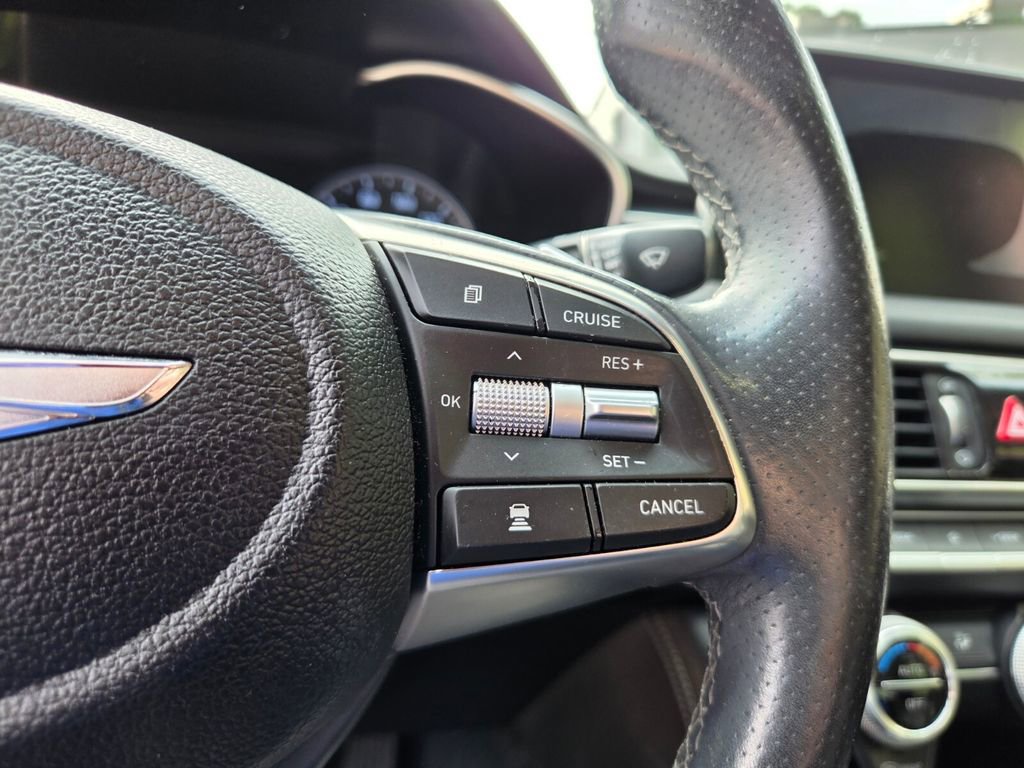 Used 2019 Genesis G70 2.0T Advanced image 18