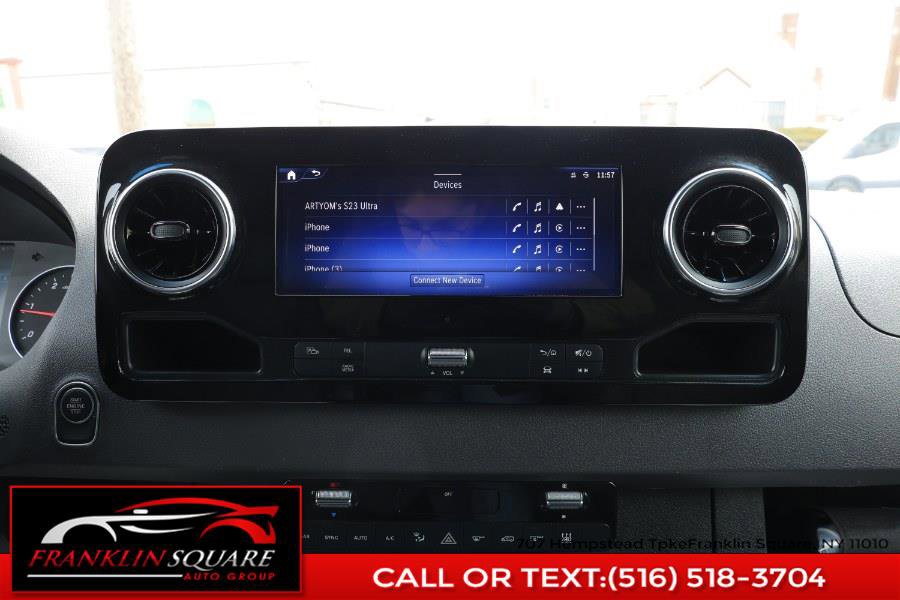 Used 2025 Mercedes-Benz Sprinter 2500 image 42