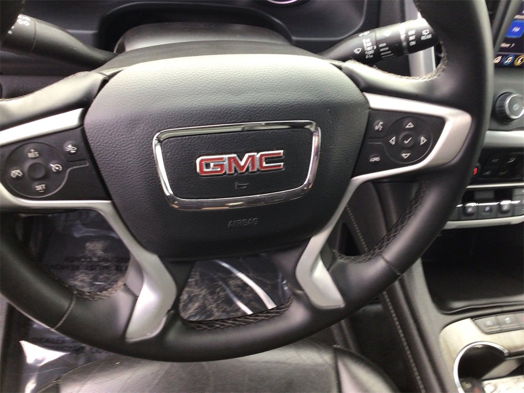Used 2023 GMC Acadia SLT image 17