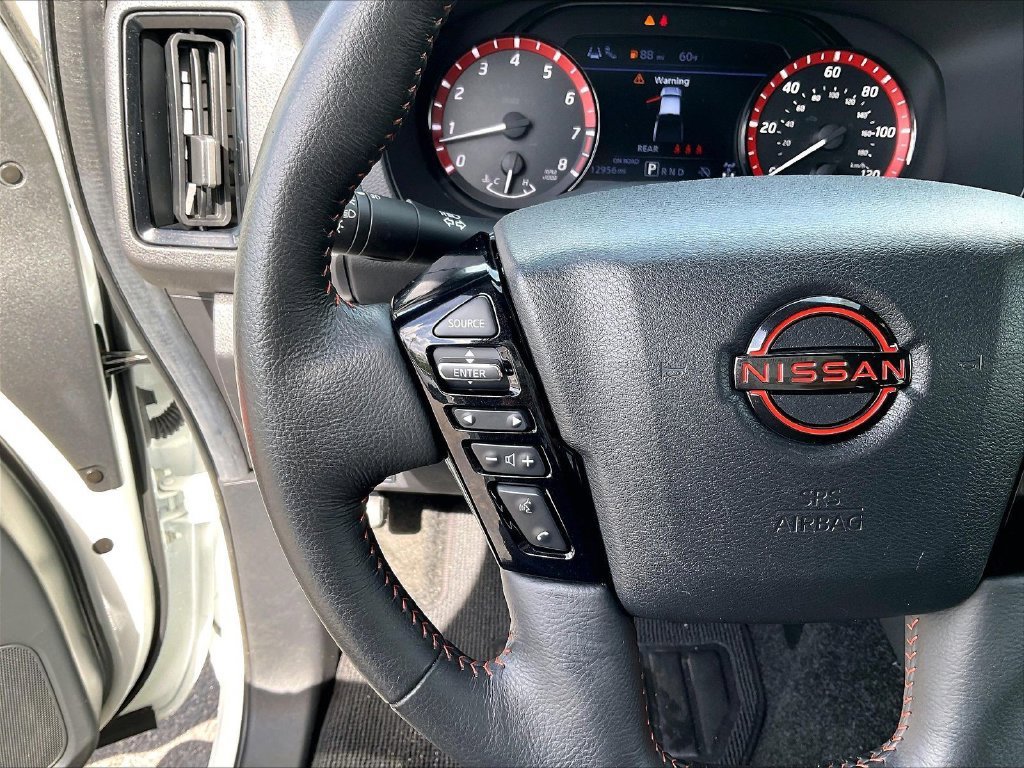 Used 2026 Nissan Frontier PRO-4X AWD/4WD image 23