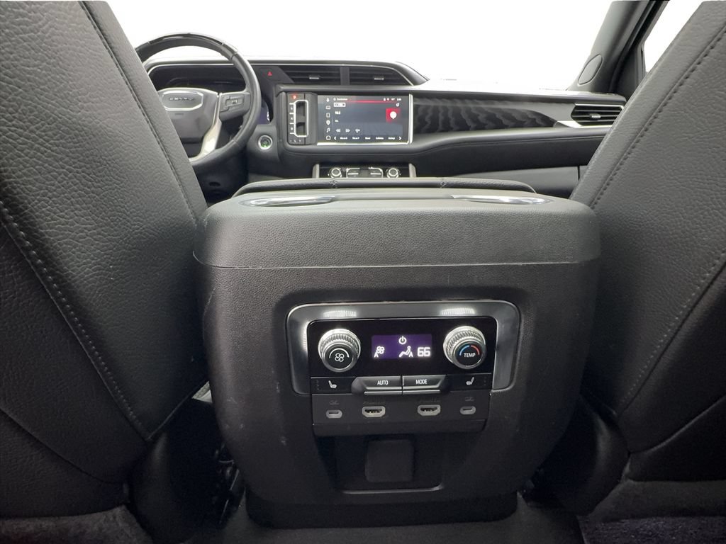 Used 2024 GMC Yukon Denali w/ Advanced Technology Package AWD/4WD image 43