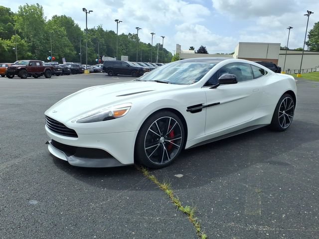 Used 2014 Aston Martin Vanquish Coupe RWD image 3