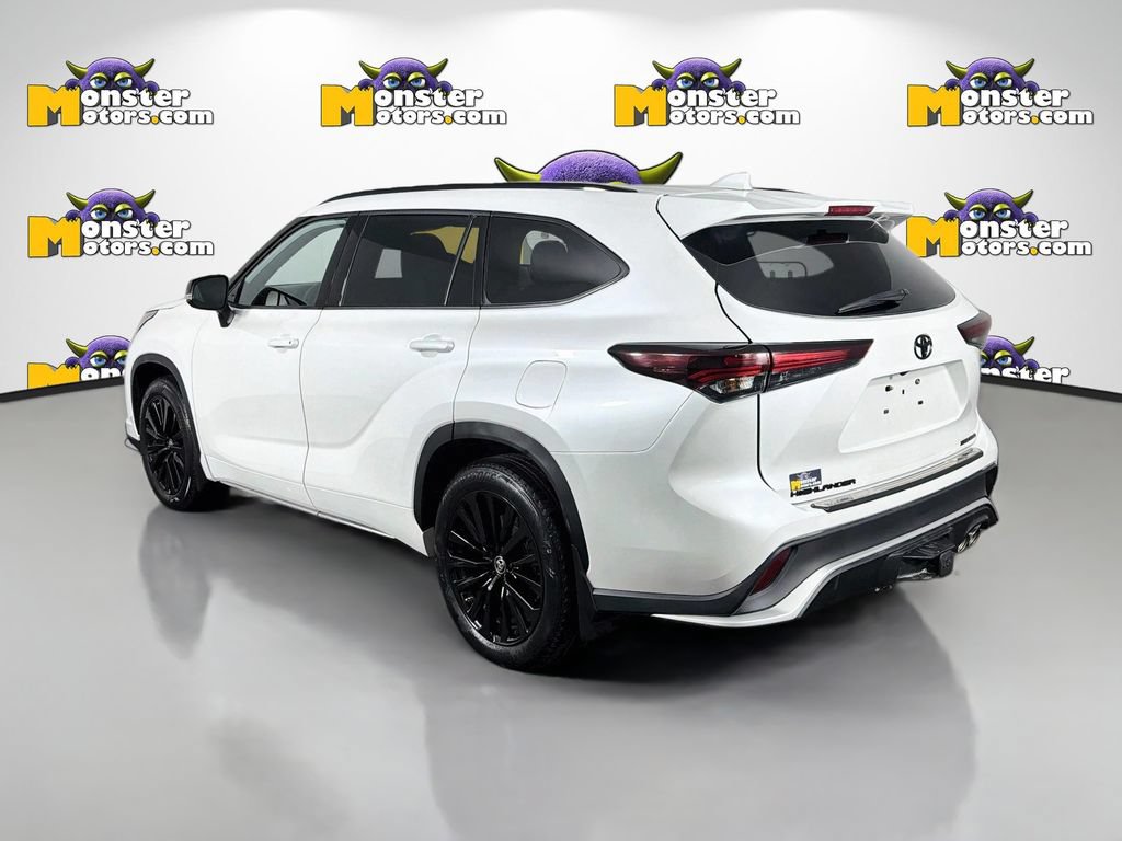 Used 2024 Toyota Highlander XSE AWD/4WD image 7
