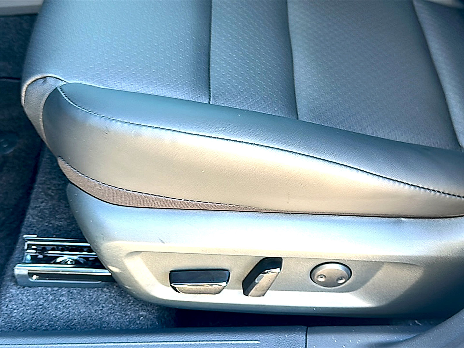 New 2026 Nissan Rogue SV w/ SV Premium Package image 12