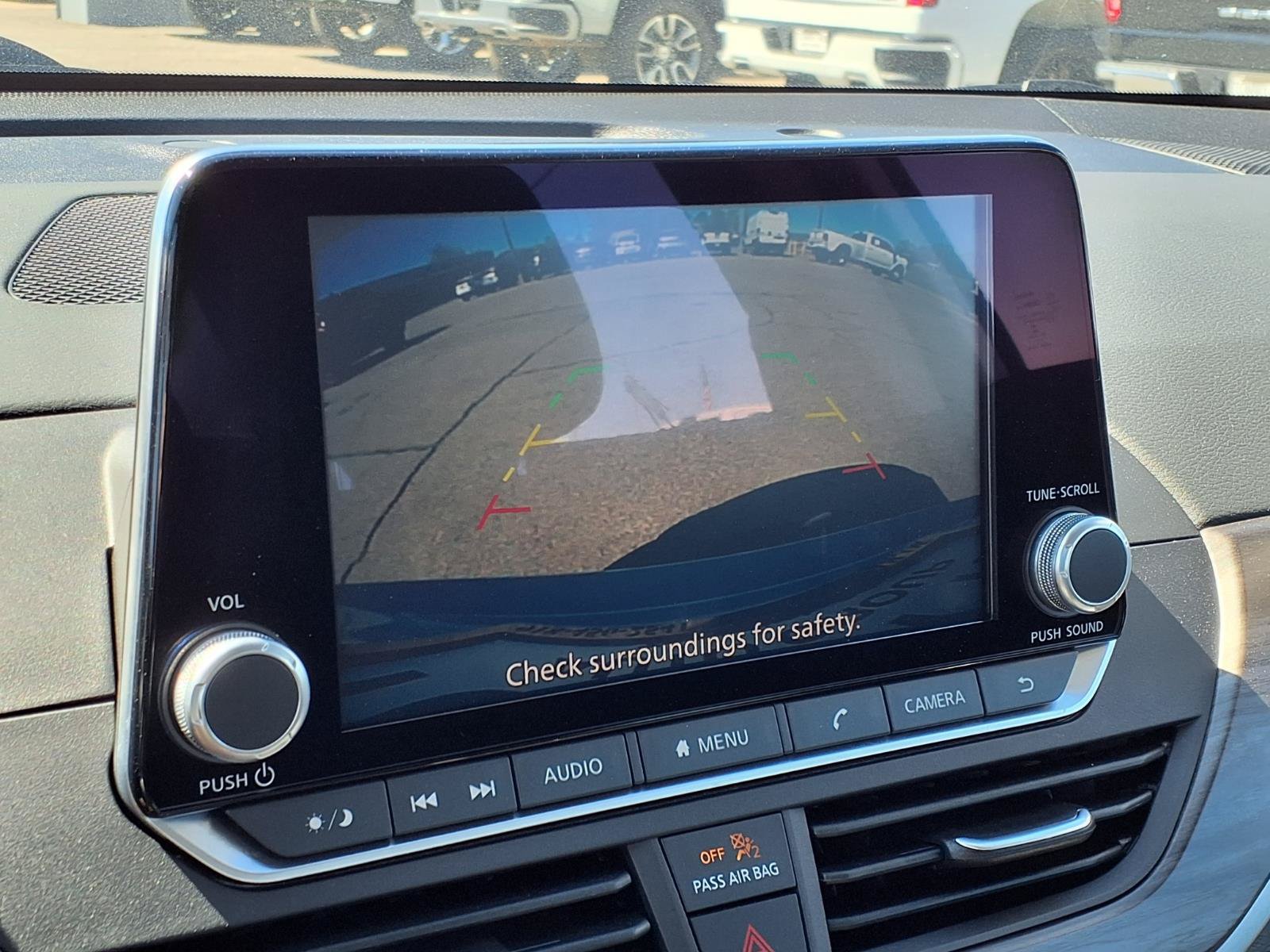 Used 2025 Nissan Altima 2.5 SV FWD image 5