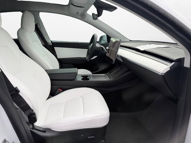 Used 2021 Tesla Model Y Performance image 15