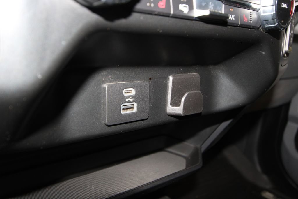 Used 2022 Ford F150 XLT w/ Equipment Group 302A High image 23