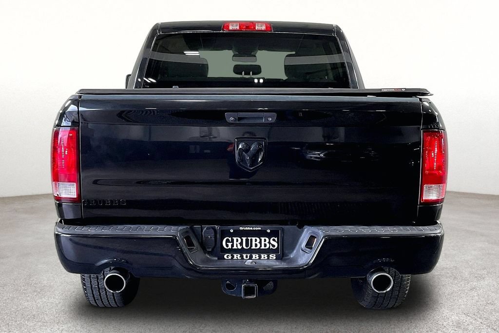 Used 2016 RAM 1500 Express w/ Black Ram 1500 Express Group RWD image 5