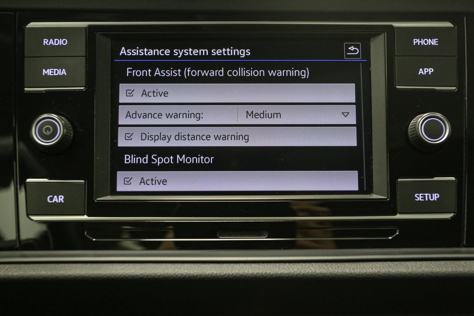 Certified 2019 Volkswagen Jetta SE image 28