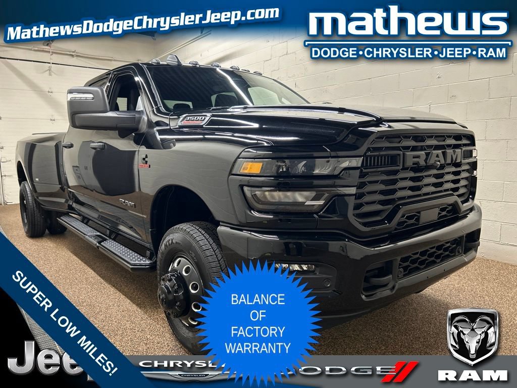 Used 2025 RAM 3500 Big Horn AWD/4WD image 1