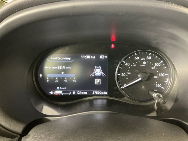 Used 2023 Nissan Kicks SR w/ SR Premium Package FWD image 17