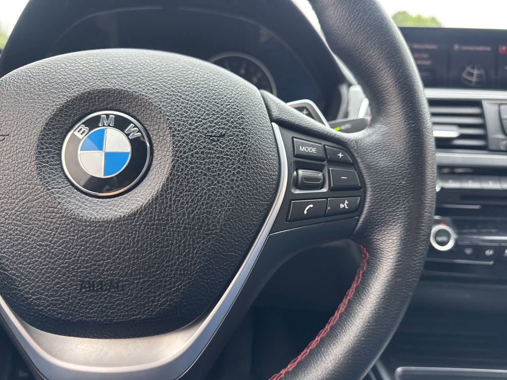 Used 2018 BMW 330i xDrive Sedan w/ Convenience Package AWD/4WD image 16