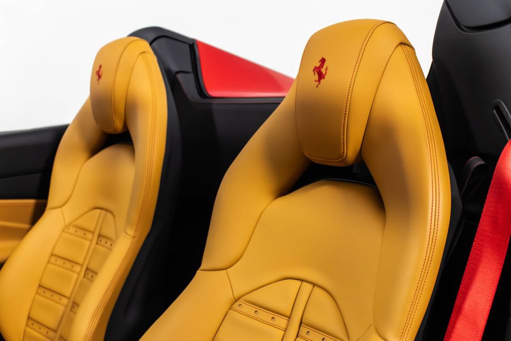 Certified 2023 Ferrari F8 Tributo RWD image 45