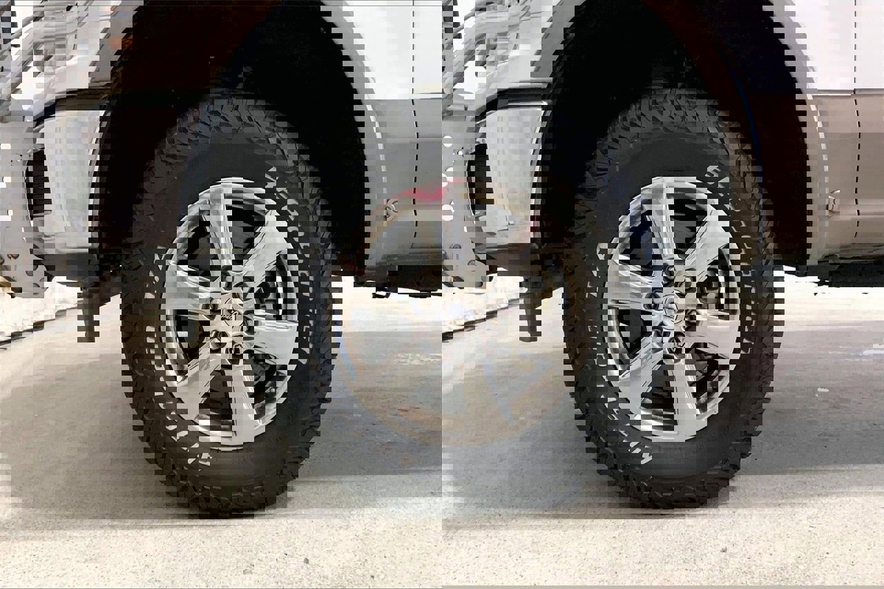 Used 2019 Ford F150 Lariat w/ Equipment Group 502A Luxury image 6