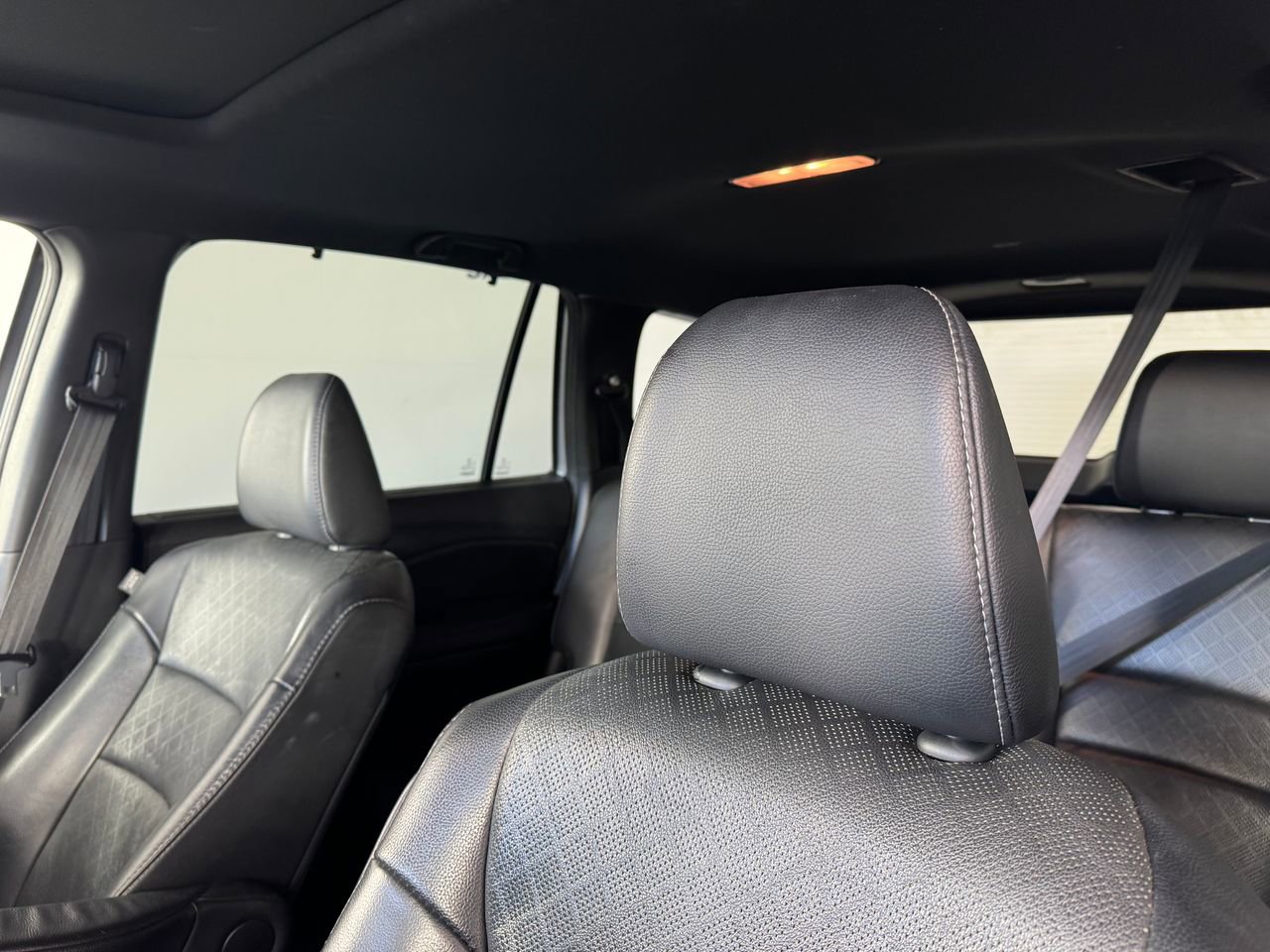 Used 2020 Honda Passport EX-L image 3