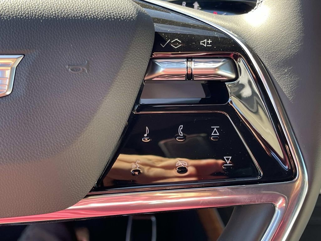 New 2026 Cadillac Vistiq Luxury image 32