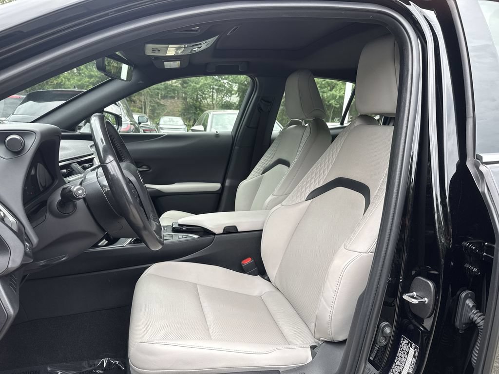 Used 2022 Lexus UX 250h w/ Premium Package AWD/4WD image 13
