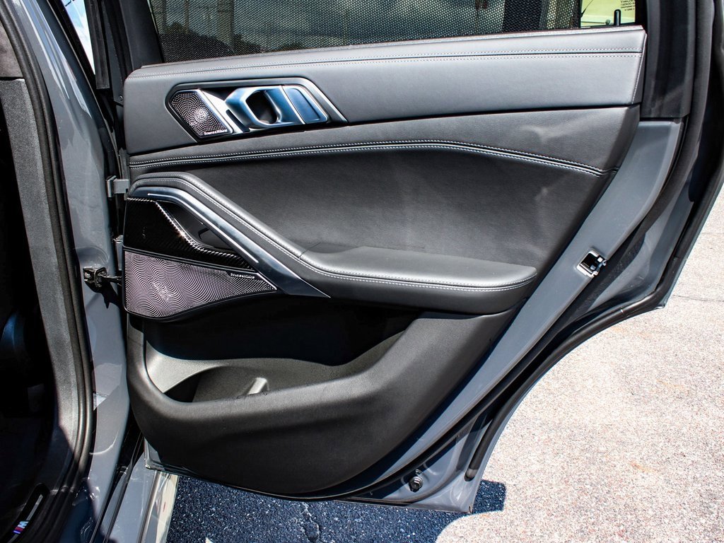 Used 2025 BMW X6 M Competition w/ Executive Package image 12