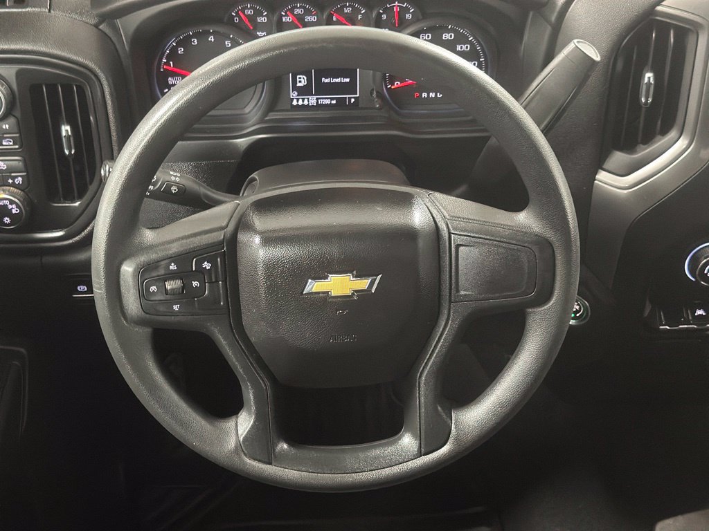 Used 2026 Chevrolet Silverado 1500 Custom w/ LPO, Dark Essentials Package AWD/4WD image 4