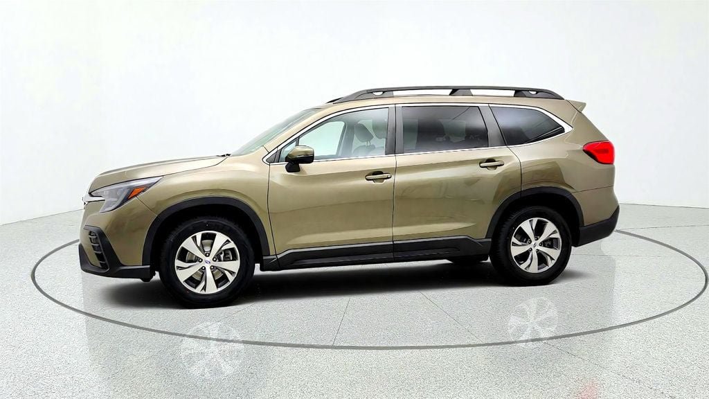 Used 2023 Subaru Ascent Premium w/ Convenience Package AWD/4WD image 8