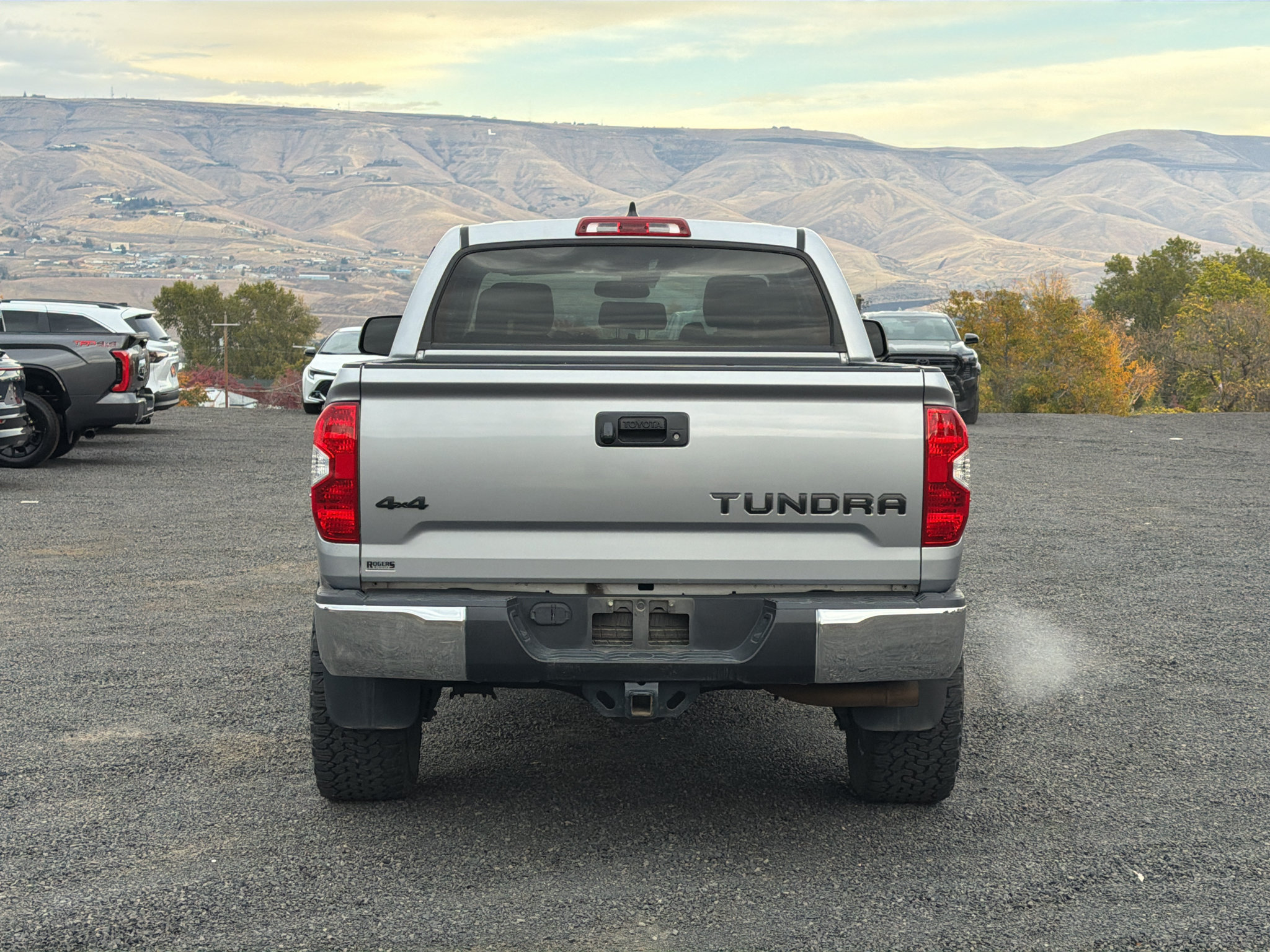 Used 2021 Toyota Tundra SR5 w/ SR5 Upgrade Package AWD/4WD image 7