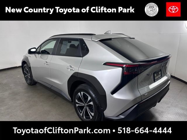 Used 2025 Toyota bZ4X AWD w/ Weather Package image 5
