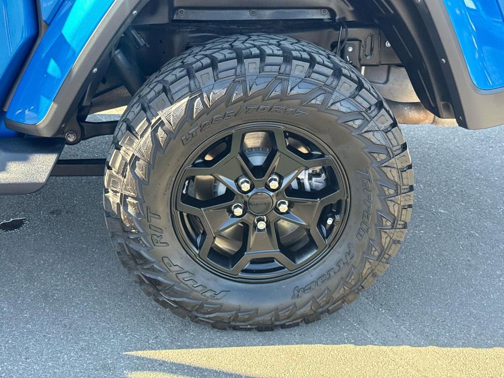 Used 2022 Jeep Gladiator Sport image 38