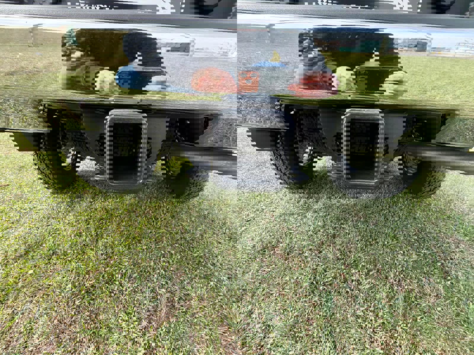 New 2026 GMC Sierra 1500 SLE w/ Preferred Package image 14