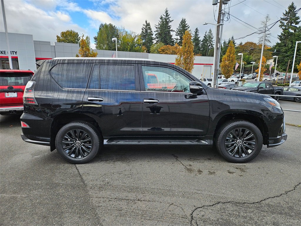 Used 2023 Lexus GX 460 Premium image 2