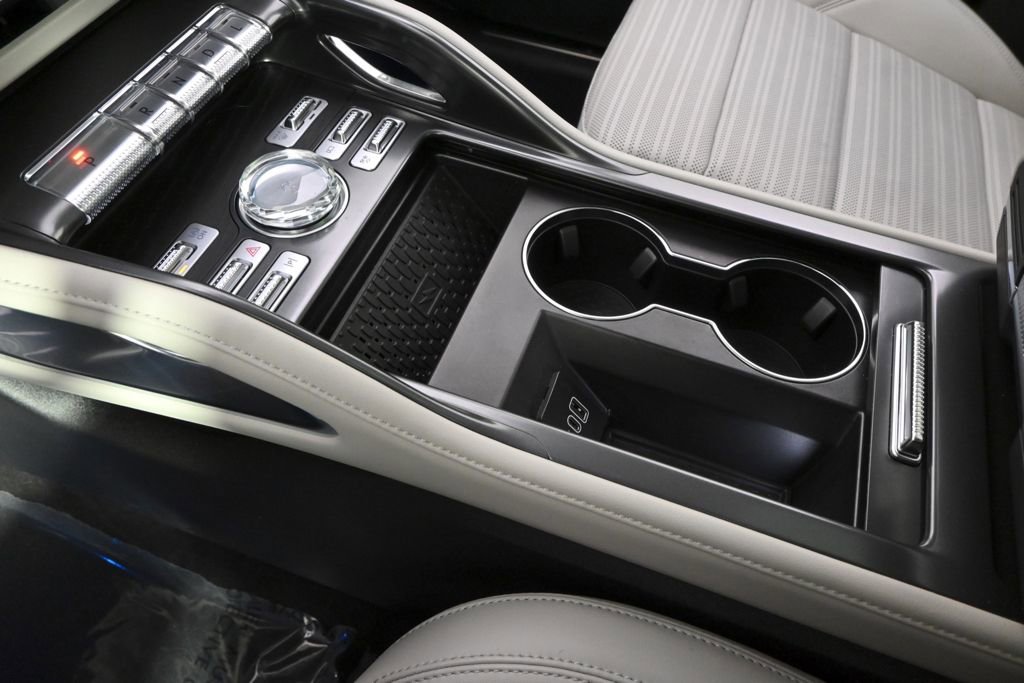New 2026 Lincoln Nautilus Reserve w/ Jet Appearance Package AWD/4WD image 32