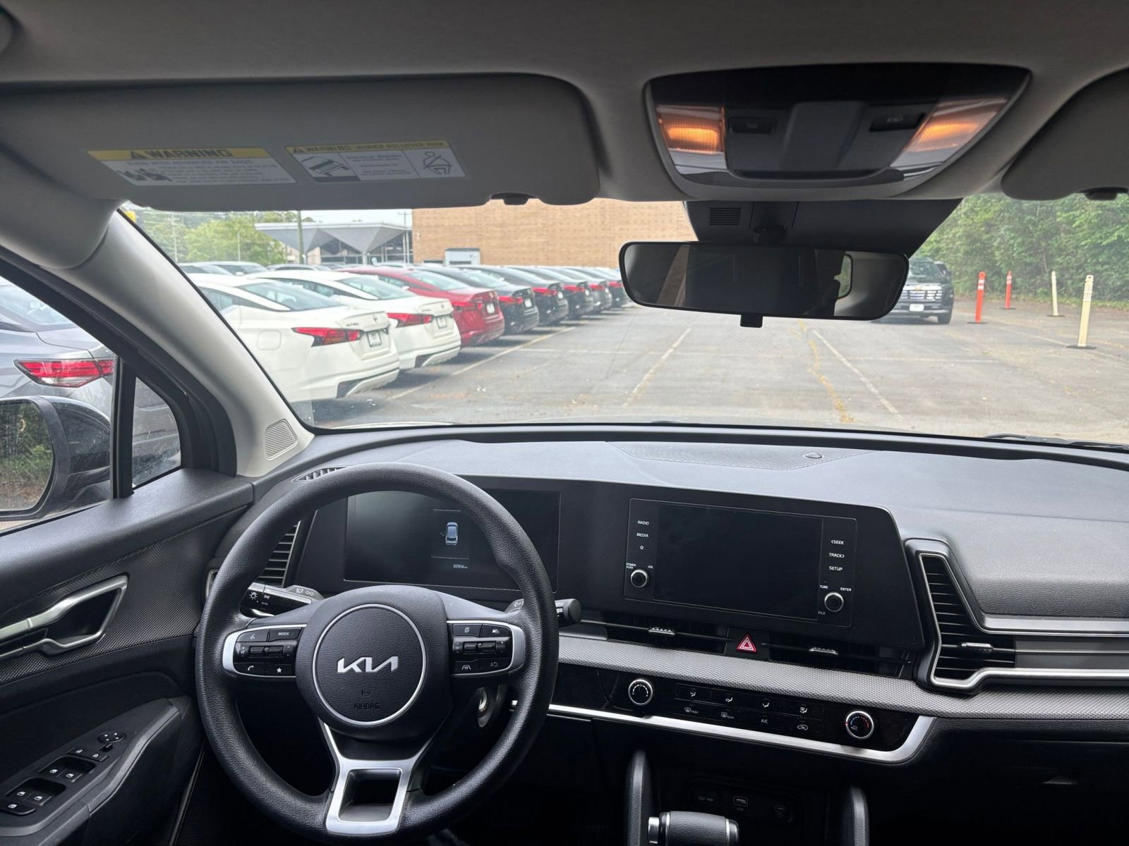 Used 2025 Kia Sportage LX image 33