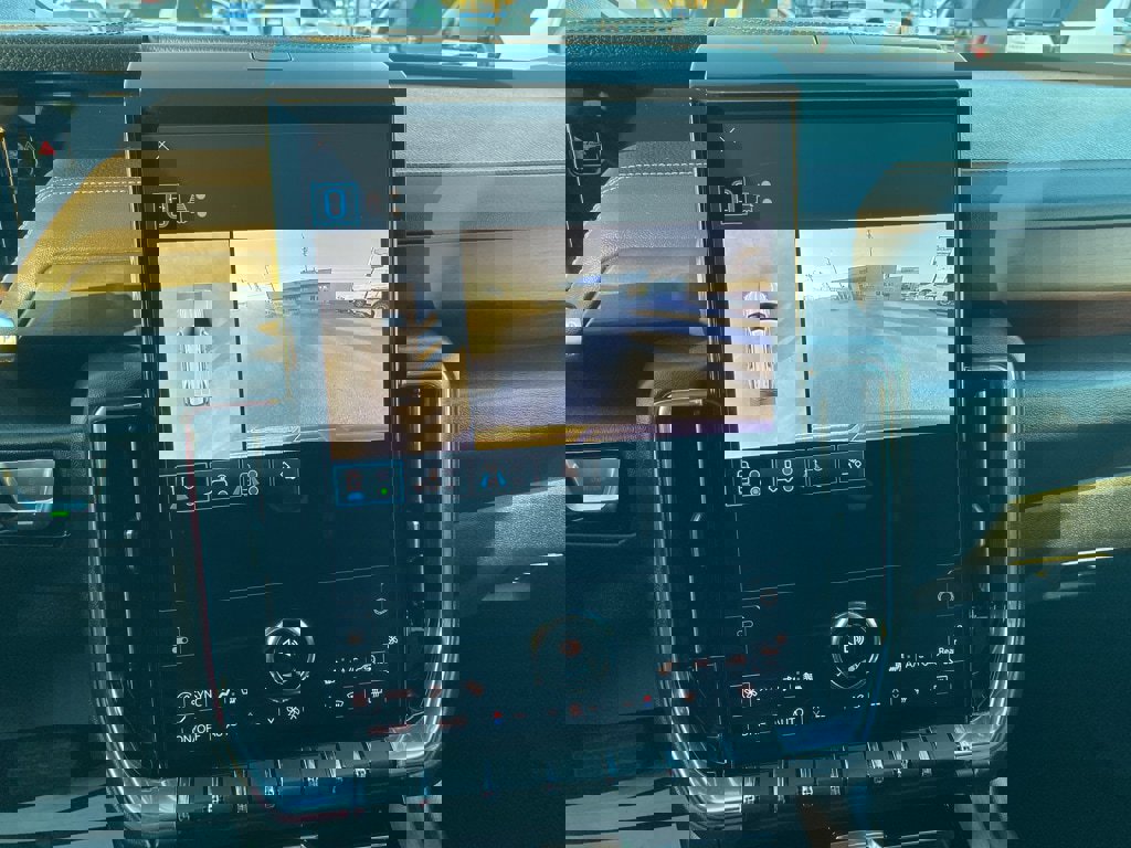 Used 2025 GMC Yukon Denali image 26