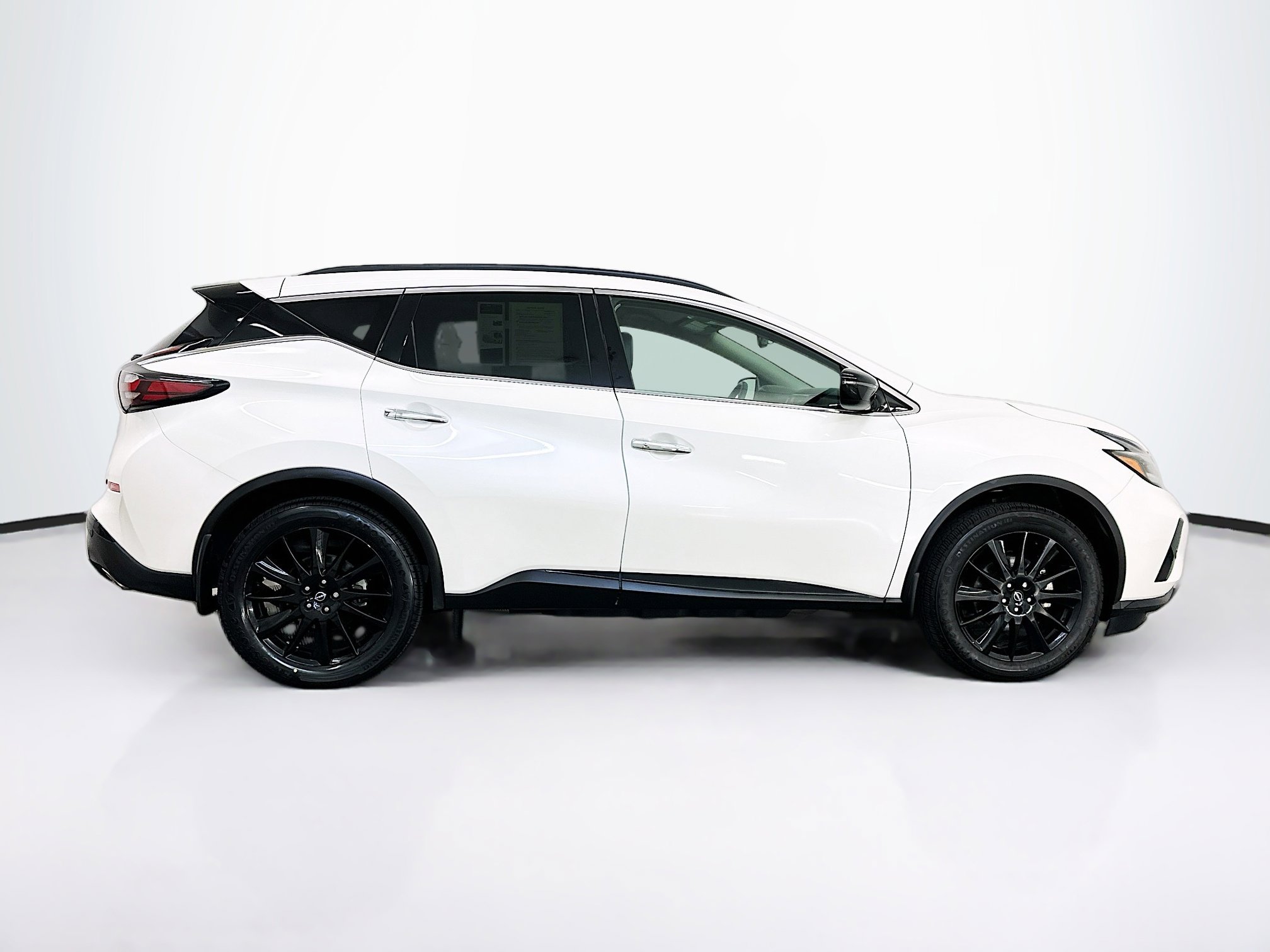 Used 2024 Nissan Murano SV w/ SV Midnight Edition Package image 10