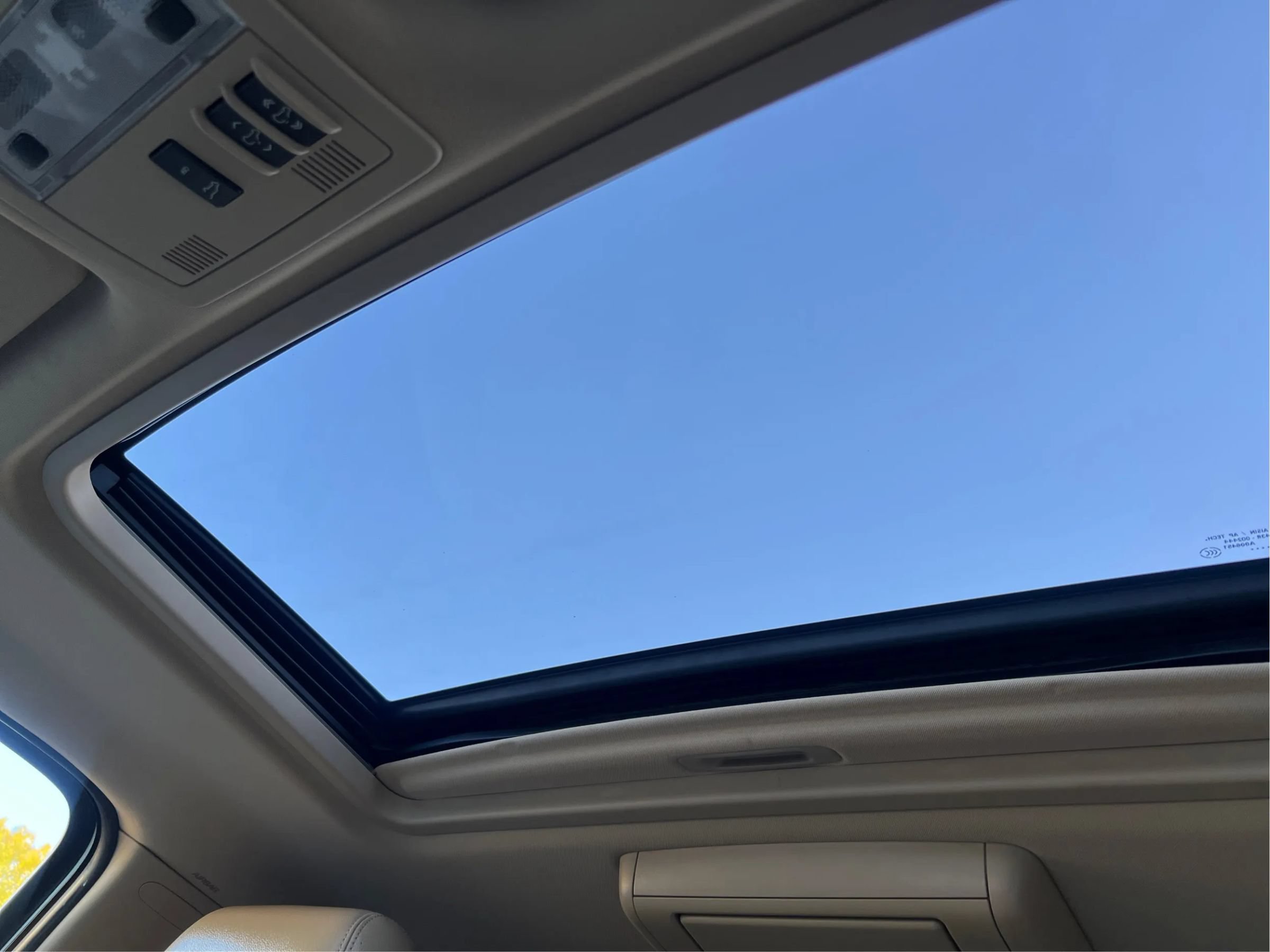 Used 2014 Chevrolet Tahoe LTZ RWD image 25