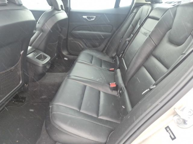 Used 2024 Volvo S60 B5 Core image 12