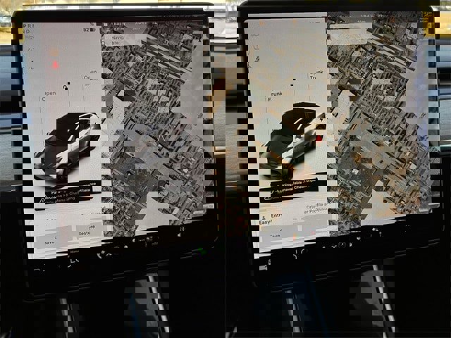 Used 2020 Tesla Model Y Long Range image 18