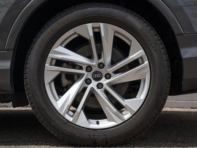 Used 2021 Audi Q7 3.0T Prestige w/ Prestige Package AWD/4WD image 13