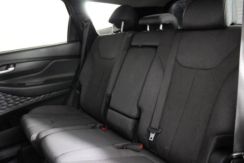 Used 2020 Hyundai Santa Fe SE FWD image 18