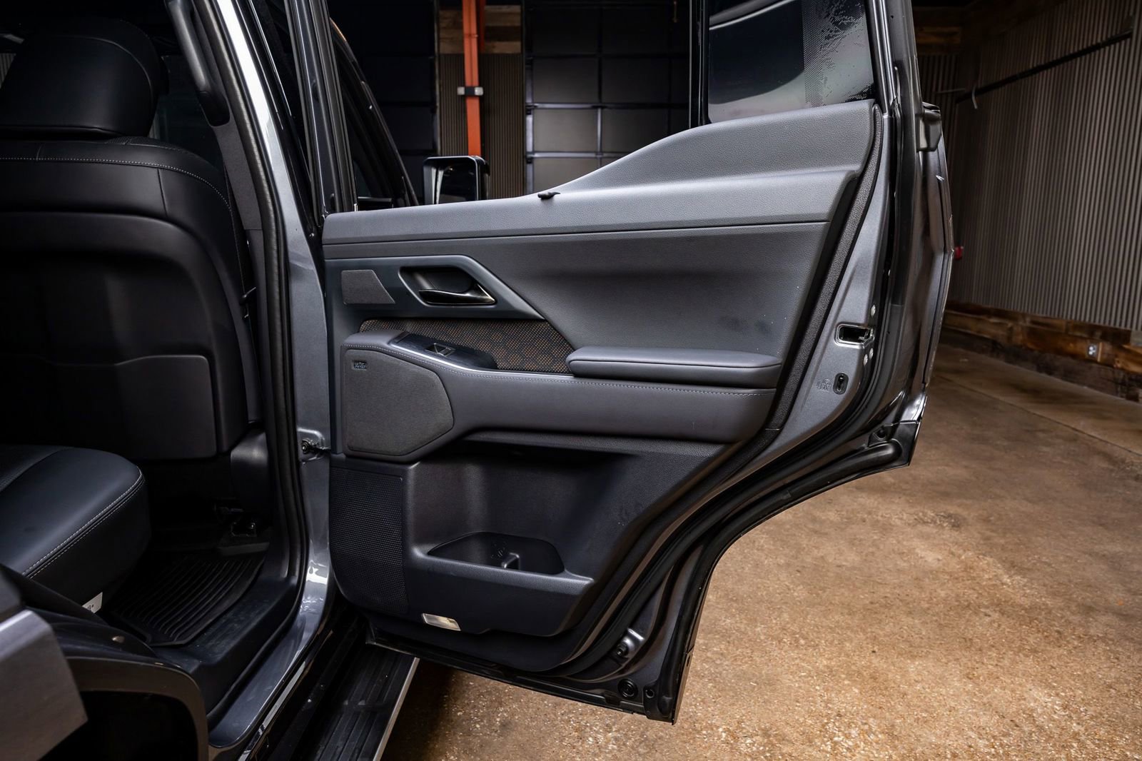 Used 2024 Lexus GX 550 image 40