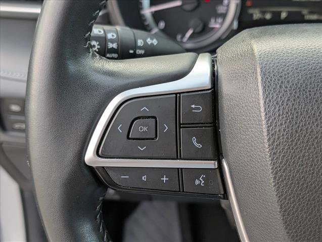 Used 2023 Toyota Highlander LE image 30