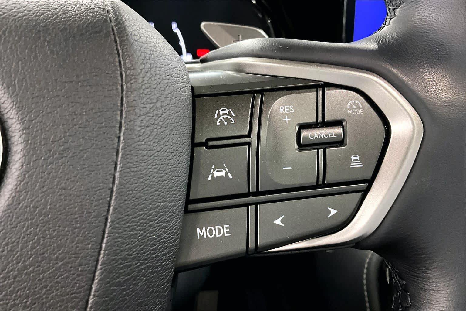 Used 2022 Lexus NX 350h AWD image 25